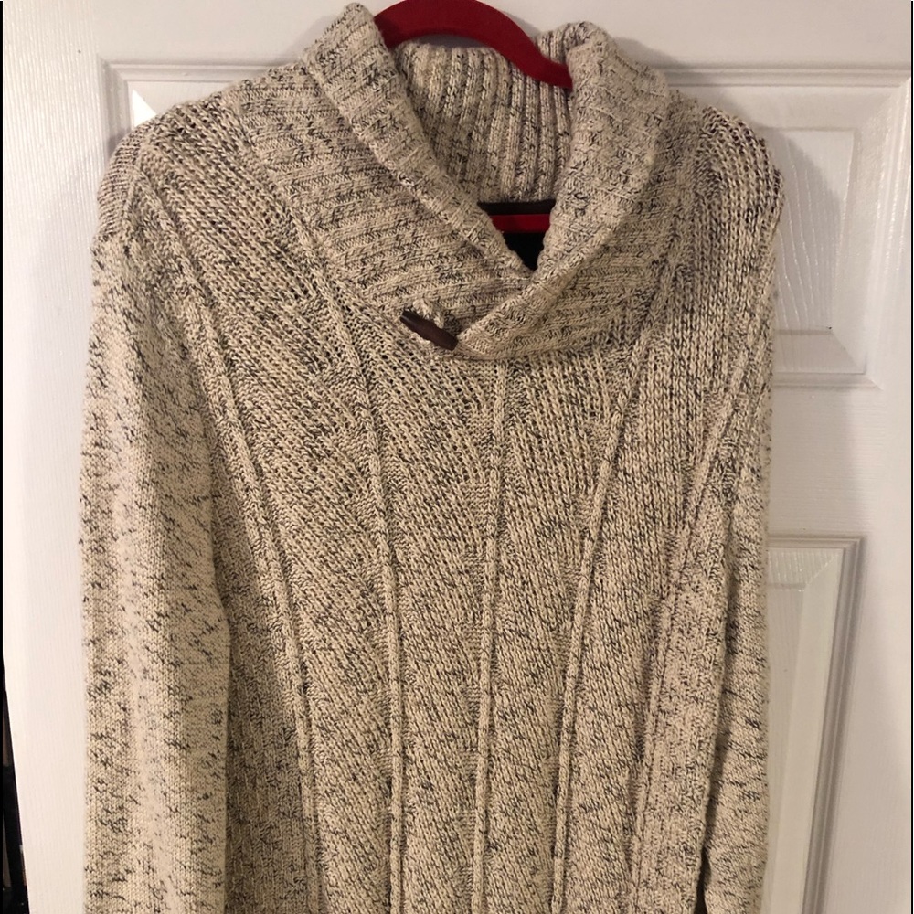 Men’s Sweater - Picture 2 of 2